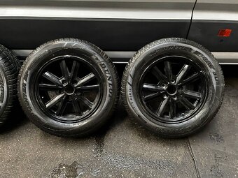 Ford Mustang 16' - 4