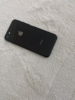 iPhone 8 BLACK - 256GB - 4