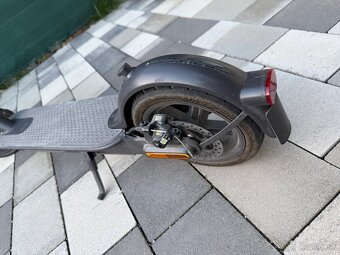 Xiaomi Mi Electric Scooter Essential - 4