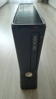 Xbox 360 Slim 250GB + Kinect + 3 hry + krabica - 4