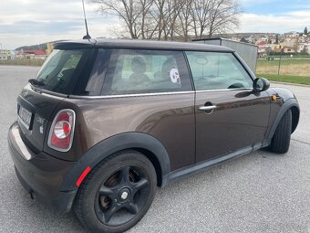 MINI Cooper ONE 1.6 2010 55 kW - 4