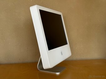 Apple iMac 2005 - 4