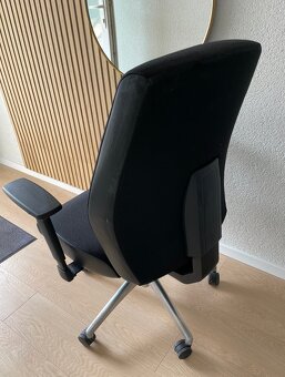 KANCELÁRSKA STOLIČKA ERGONOMICKÁ / KANCELÁRSKE KRESLO - 4