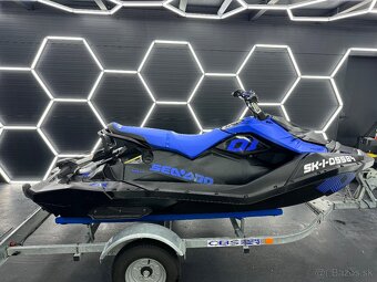 Vodny skuter seadoo spark trixx 3up - 4