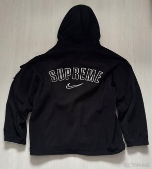 Nike x Supreme Arc Corduroy Bunda - 4