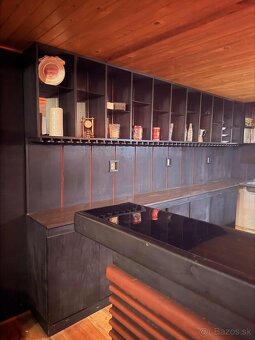 Barovy pult a policky - 4