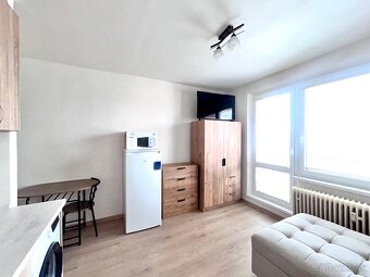 Na prenájom garzonka - 4