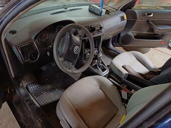 Rozpredám Volkswagen Golf 4 1.4i - 4