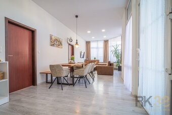 Dva priestranné apartmány v centre Popradu - 4