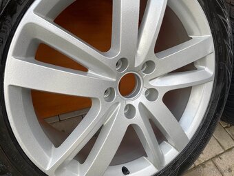 AUDI orig. ALU DISKY 5x130 9jxR20 ET60 4L0601025AJ - 4