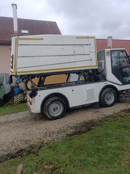 Bucher citycat 5000 - 4