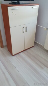 Darujem za odvod skrine / skrinky - 3ks - 4