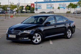Superb 3 sedan - 4