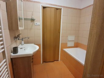 2 IZBOVÝ BYT TRENČÍN NA PRENÁJOM, SIHOŤ - 4