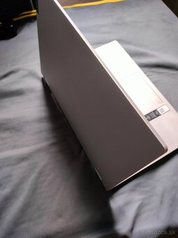 Lenovo - 4