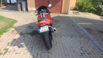 Suzuki GSX 750 R - 4