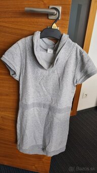 Predám balík oblečenia veľkosť 134 - 140 - 4