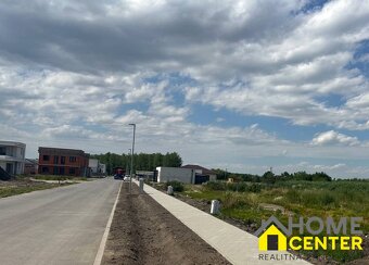 PREDAJ : Stavebné pozemky pri termálnom kúpalisku Nesvady - 4