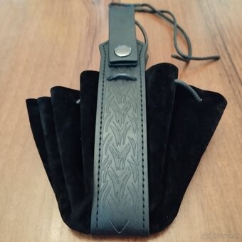 Nášivky,vlajky,trická,privesky,CD,LP,MC - 4