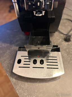 DeLonghi Ecam 13.12X. Black 3.r kavovar TOP stav - 4