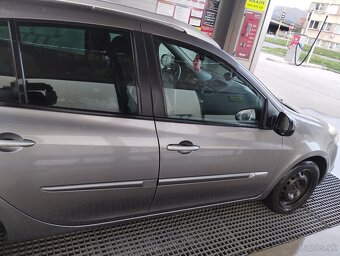 Renault Clio 145000 km - 4