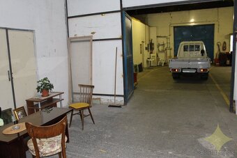 REZERVOVANÉ - Predaj sklad, kancelária, garáž, 2 izb. byt, z - 4