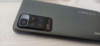Dobrý den prodám Xiaomi Redmi 10 4/64 GB - 4
