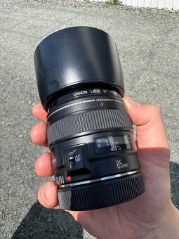 Canon EF 85mm f/1.8 USM - 4