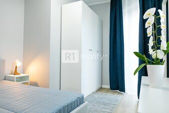 Jedinečný 3 izbový byt 64 m2+ 8 m2 balkóny + parking, Piešťa - 4