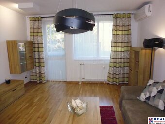 TOP ZREKONŠTRUOVANÝ + ZARIADENÝ 3-izbový byt 71 m2 + loggia, - 4