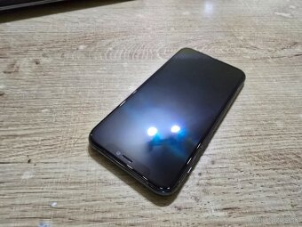 Iphone 11 pro 256gb plnefunkcny displej nema ziadne skrabanc - 4
