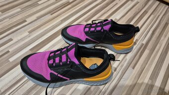 Bežecké topánky Nike WMNS ODYSSEY REACT 2 SHIELD - 4