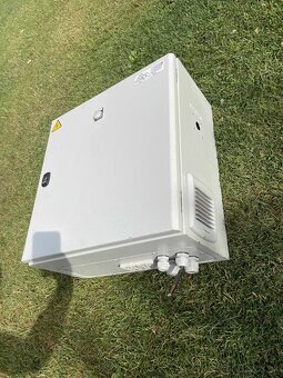 ---- ELEKTRICKÉ SKRINKY NA ISTIČE ---- TOP ---- - 4