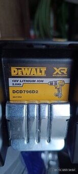 DeWALT DCD796D2 Aku vŕtačka + 2x2ah batérie - 4