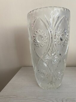 Mohutná, hrubá, krištáľová váza - 4