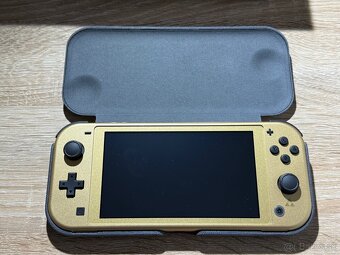 Nintendo Switch Lite Hyrule Edícia + Zelda + Flip Puzdro - 4