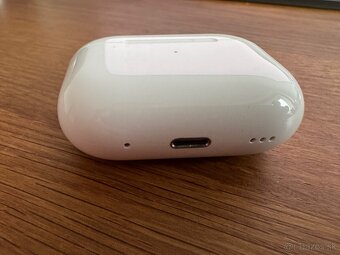 Apple AirPods Pro 2 – ako nové - 4