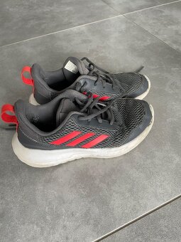 Tenisky NIKE  35,5 - 4