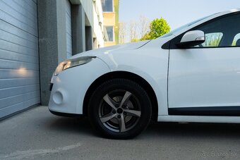 Renault Megane 1.6i M5 - 4