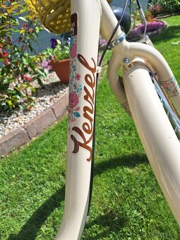 Dievčenský bicykel - 4