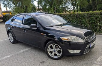 Ford Mondeo sedan - 4