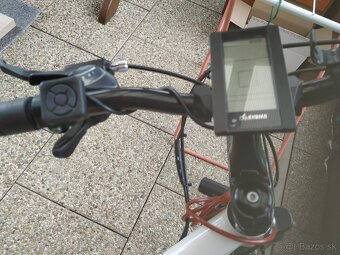 Dámsky elektrobicykel - 4