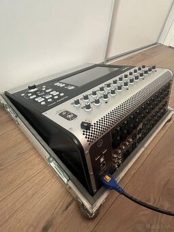 QSC TouchMix-30 Pro - 4