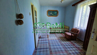 Rodinný dom v obci Vlachovo - Cena dohodou - NA PREDAJ - 4