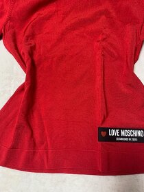 Lurexový červený svetrík zn. Love Moschino originál - 4