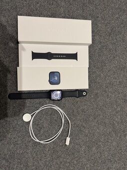 Apple Watch Series 9 45mm Aluminium Case Midnight - 4