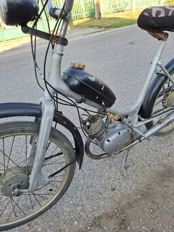 Moped stadion s11 - 4