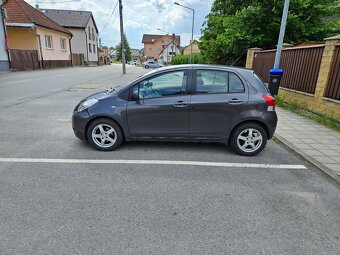 Toyota YARIS 74kW automat – veľmi dobrý stav - 4