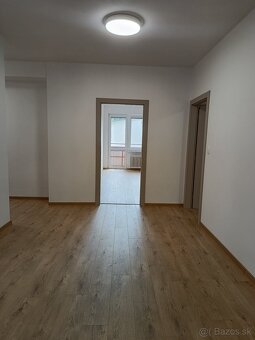 Zlacnené - Nová rekonštrukcia 3i bytu Brezová pod Bradlom - 4