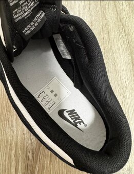 NIKE Dunk low Retro Black / White SE 45,5 - 4